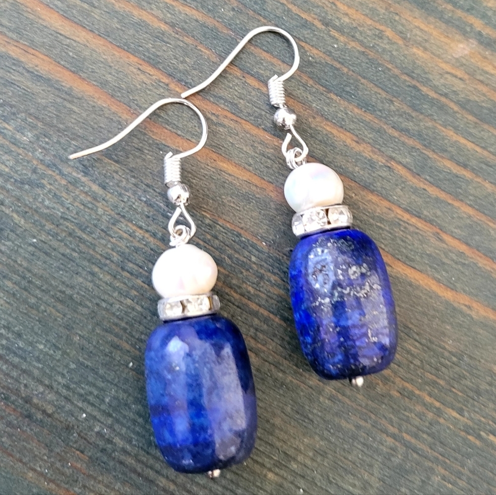 1" Lapis Lazuli gemstone, white pearls handmade Earrings
